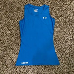 Under Armor Women’s fitted tee. Size-XS
